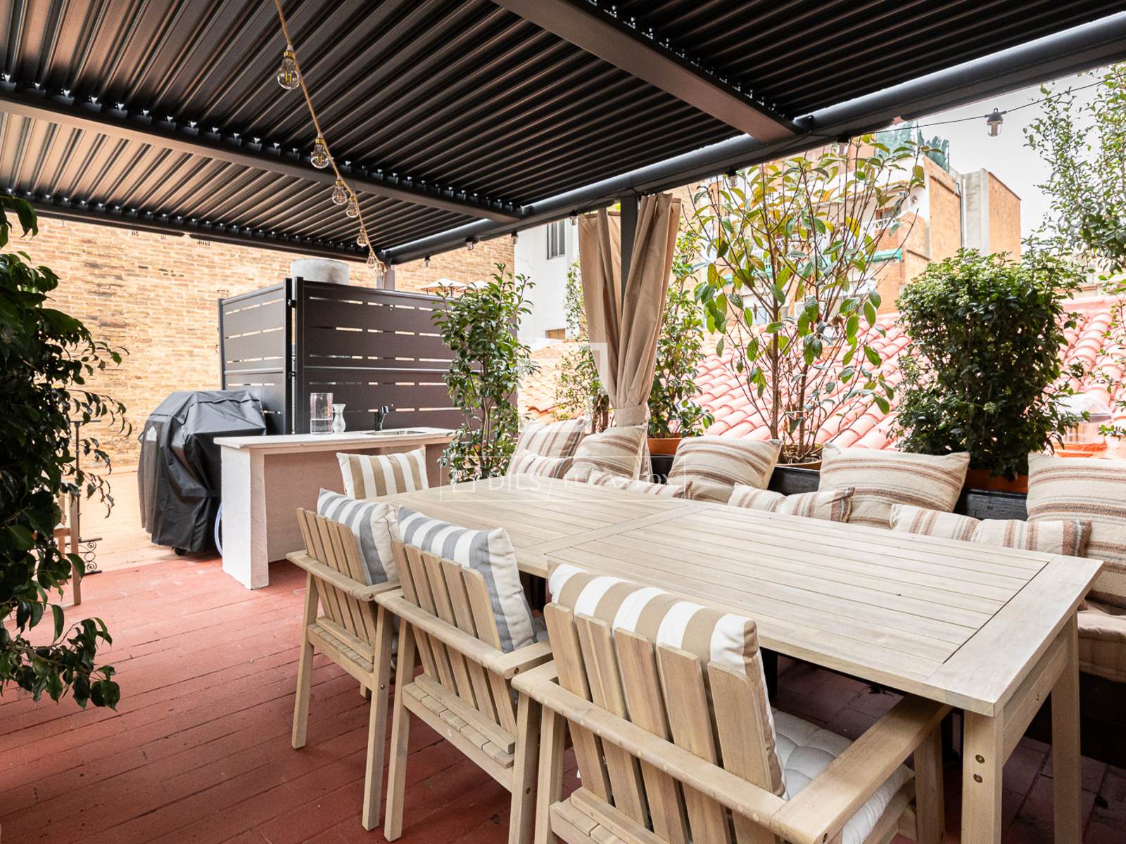 Apartment in Barcelona, Spain 3 bedrooms, 91 sq.m. No. 161466
