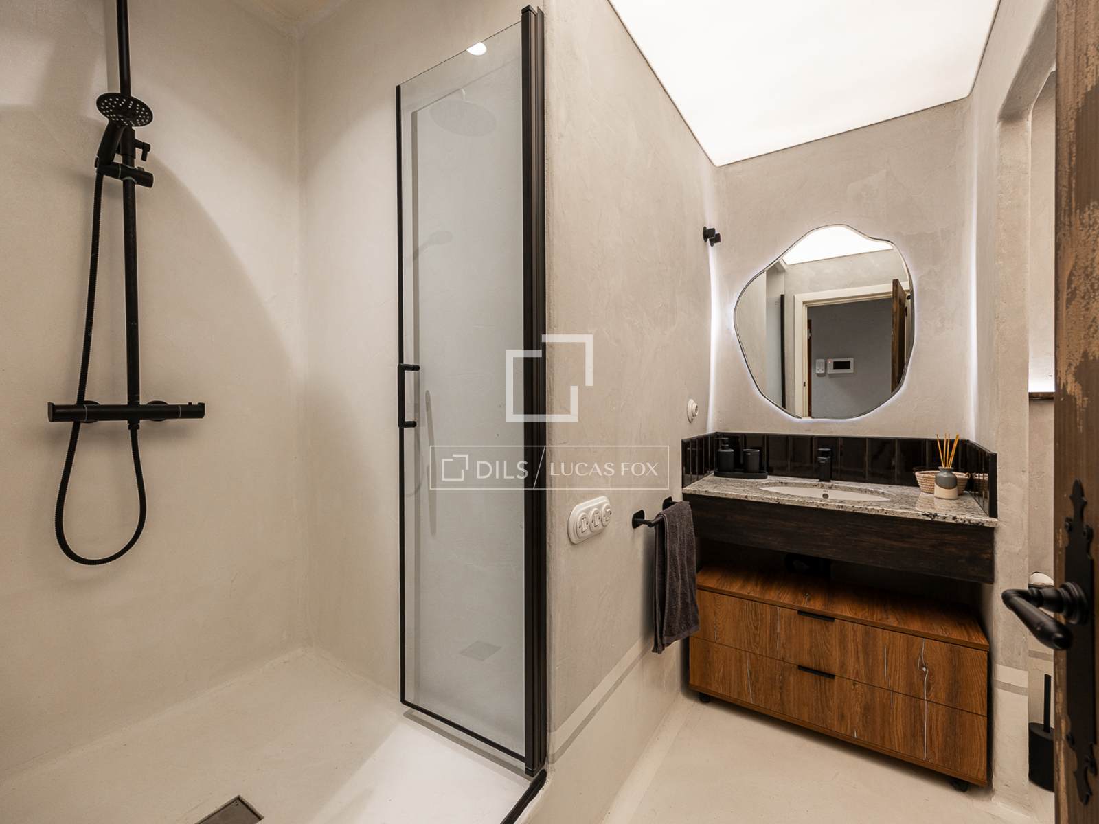 Apartment in Barcelona, Spain 3 bedrooms, 91 sq.m. No. 161466