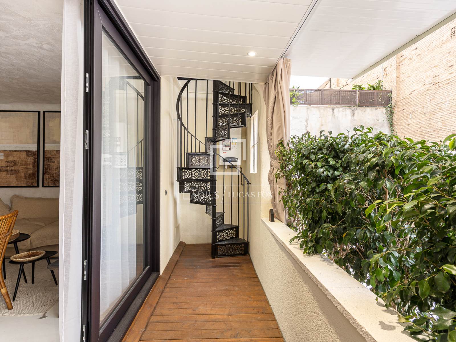 Apartment in Barcelona, Spain 3 bedrooms, 91 sq.m. No. 161466