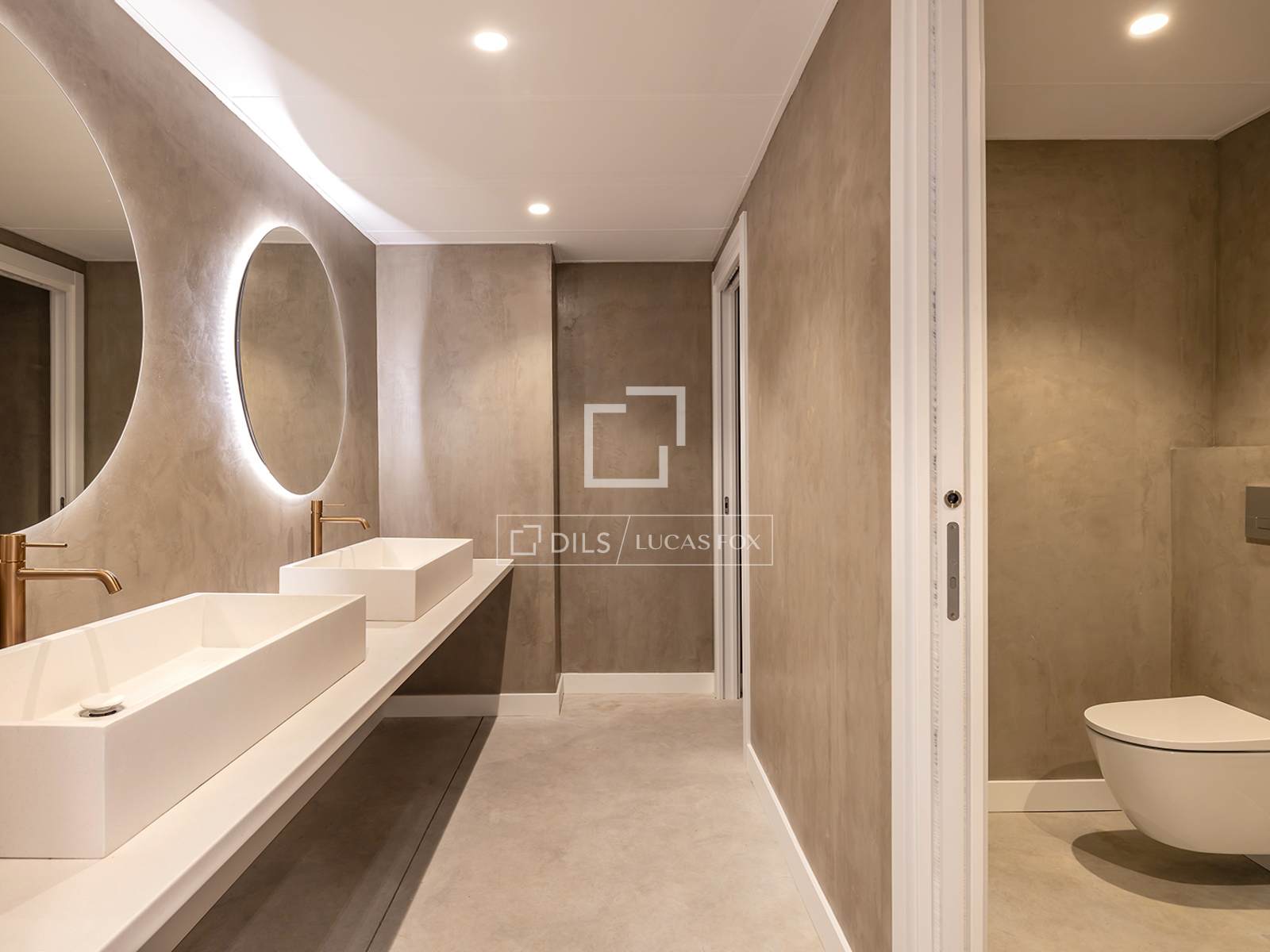 Apartamento en Barcelona, España 200 m2 No. 161462