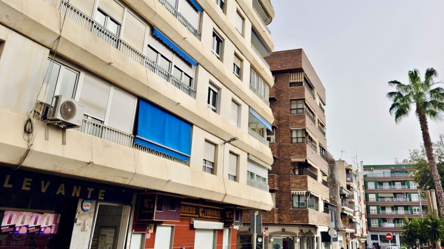 Квартира в Торревьеха, Аликанте, Испания 4 спальни, 150м2 №180455