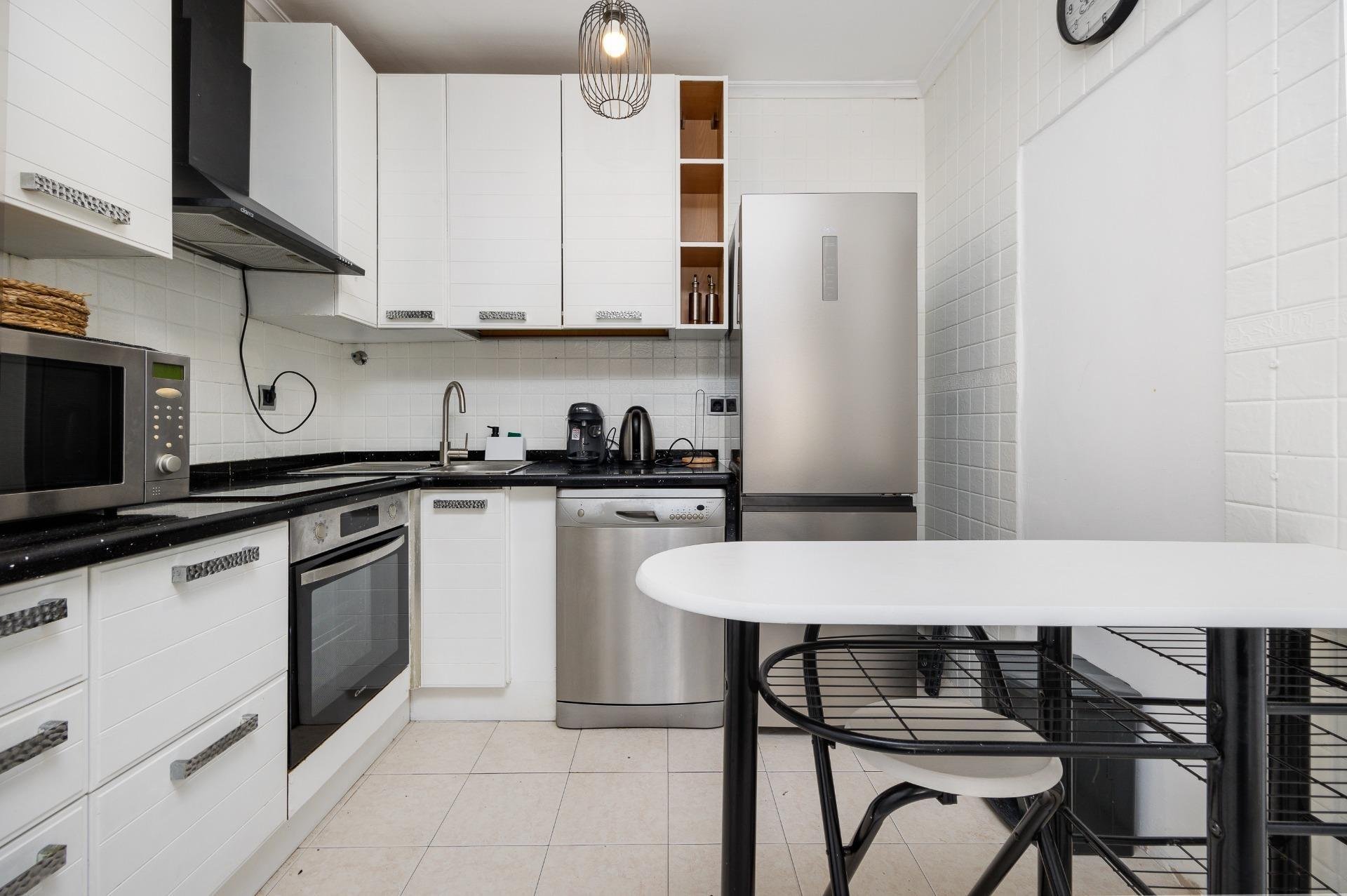 Apartment à Torrevieja, Alicante, Espagne 3 chambres, 92 m2 No. 184297