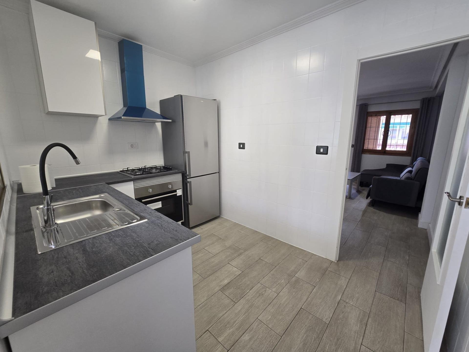Apartment à Torrevieja, Alicante, Espagne 1 chambre, 73 m2 No. 184301