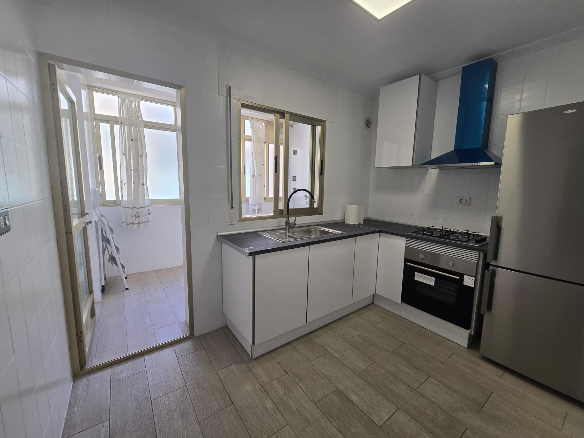 Apartment à Torrevieja, Alicante, Espagne 1 chambre, 73 m2 No. 184301