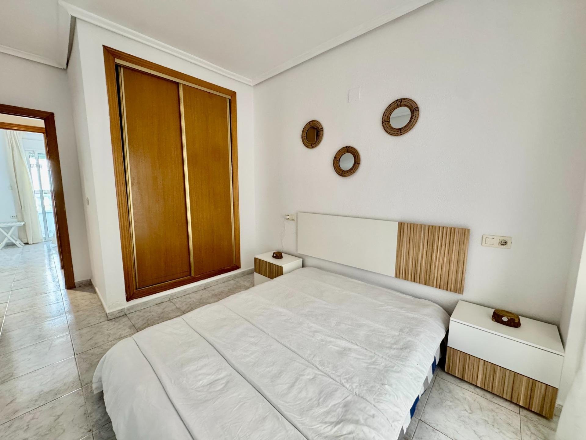 Apartment in Torrevieja, Alicante, Spain 2 bedrooms, 74 sq.m. No. 184300