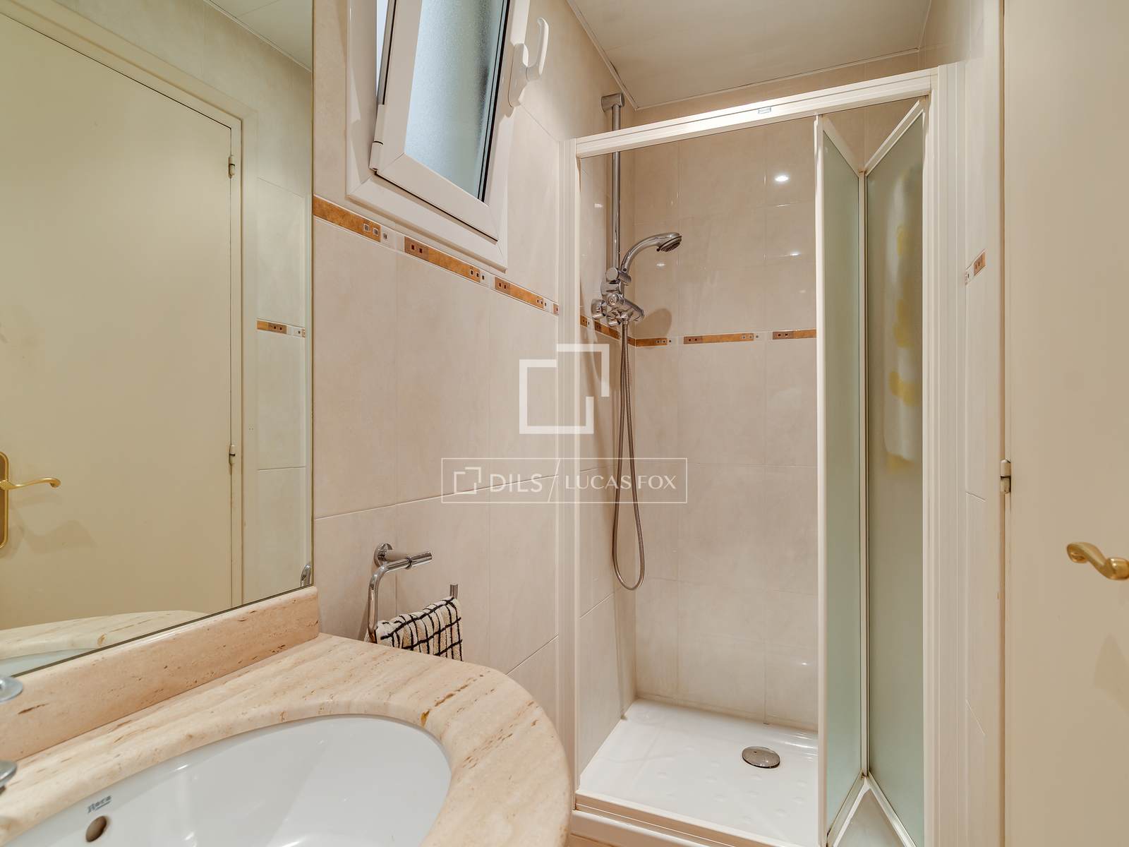 Appartamento a Barcelona, Spagna 4 camere da letto, 160 mq. N° 192807