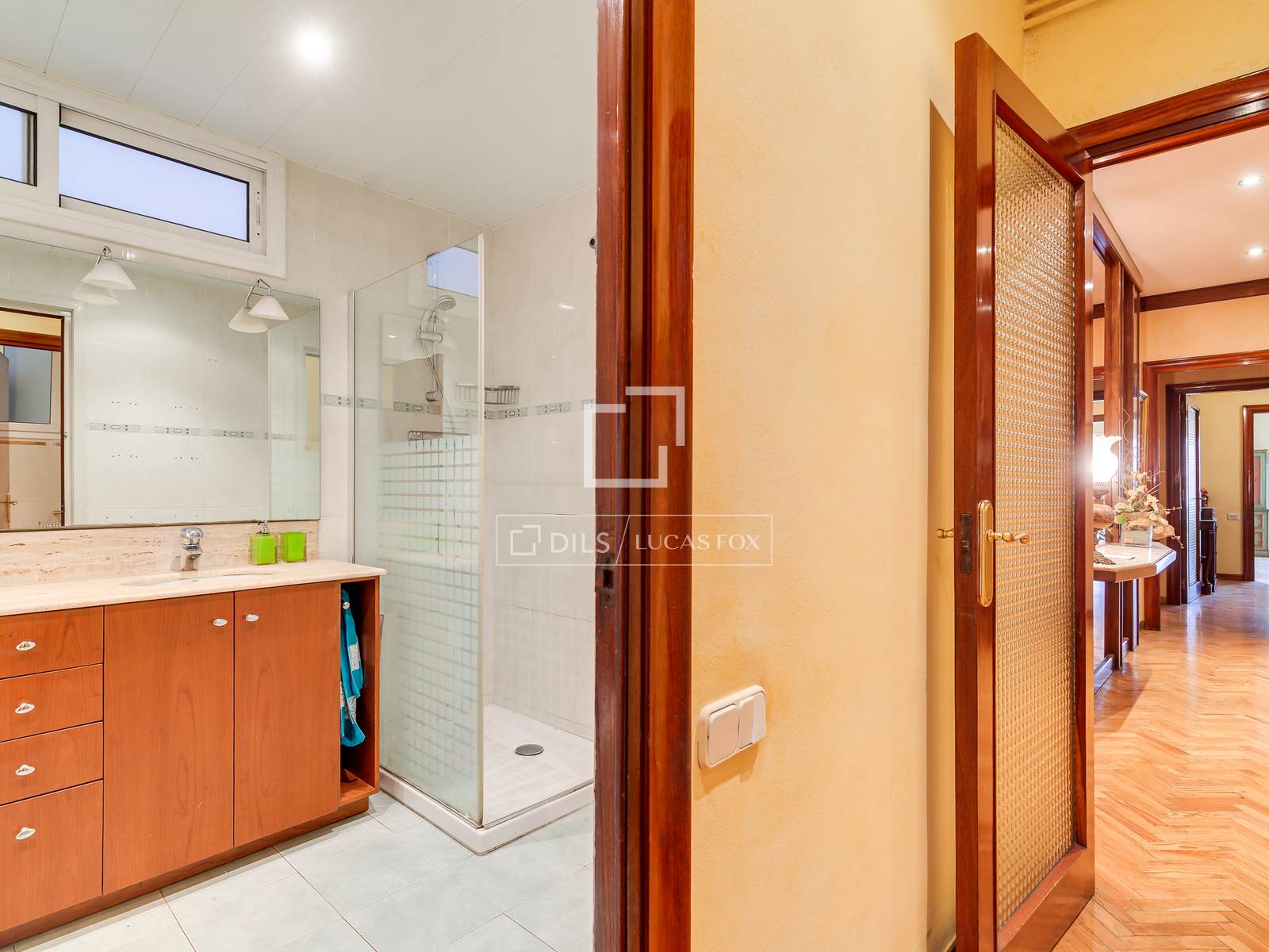 Appartamento a Barcelona, Spagna 4 camere da letto, 160 mq. N° 192807
