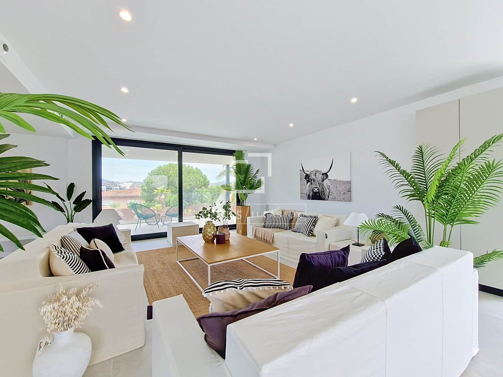 Villa in Vilanova i la Geltru, Barcelona, Spain 4 bedrooms, 380 sq.m. No. 192811