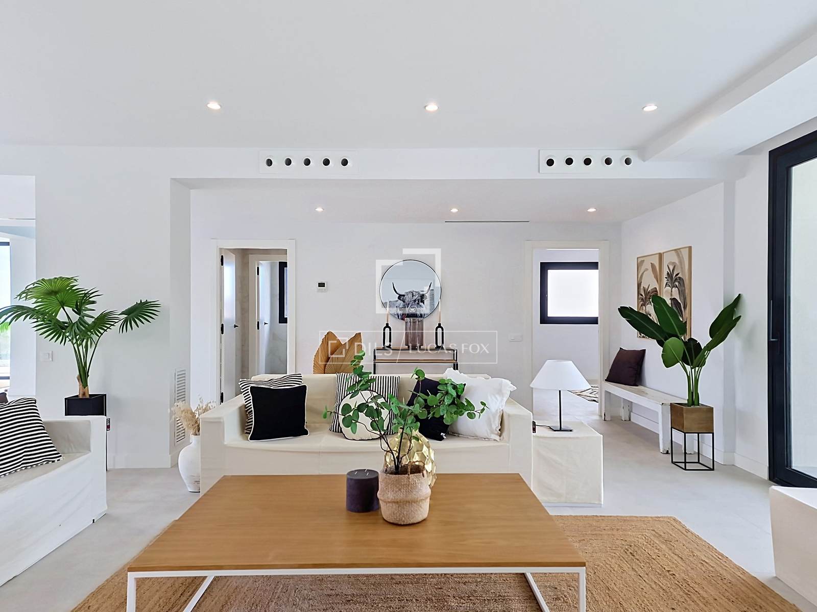 Villa in Vilanova i la Geltru, Barcelona, Spain 4 bedrooms, 380 sq.m. No. 192811