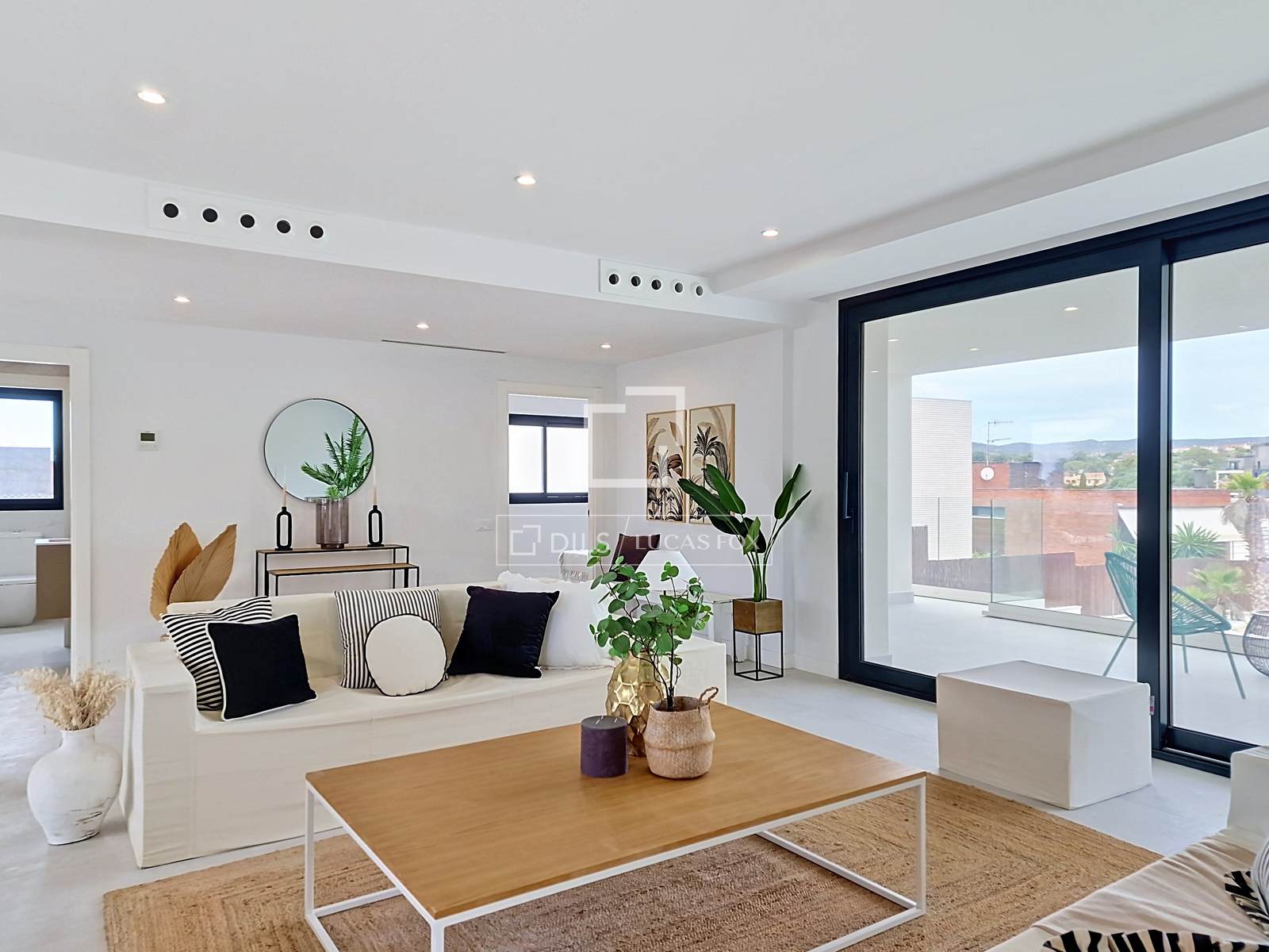 Villa in Vilanova i la Geltru, Barcelona, Spain 4 bedrooms, 380 sq.m. No. 192811
