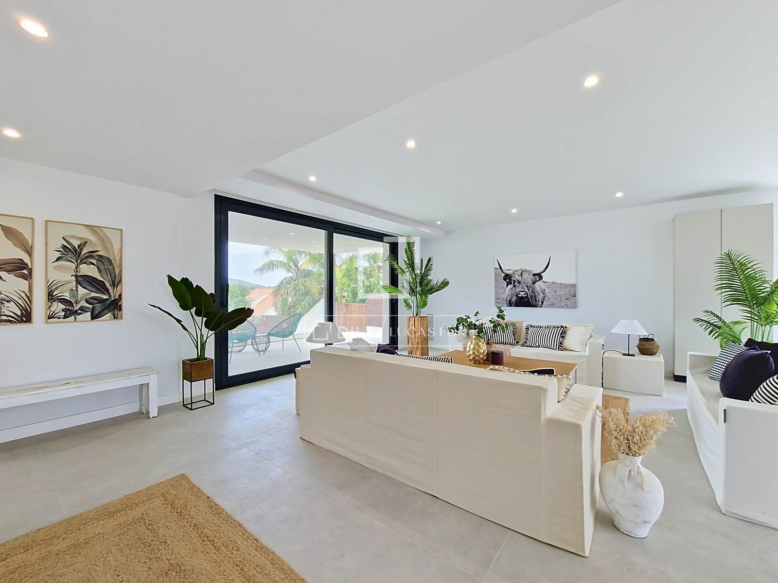 Villa in Vilanova i la Geltru, Barcelona, Spain 4 bedrooms, 380 sq.m. No. 192811