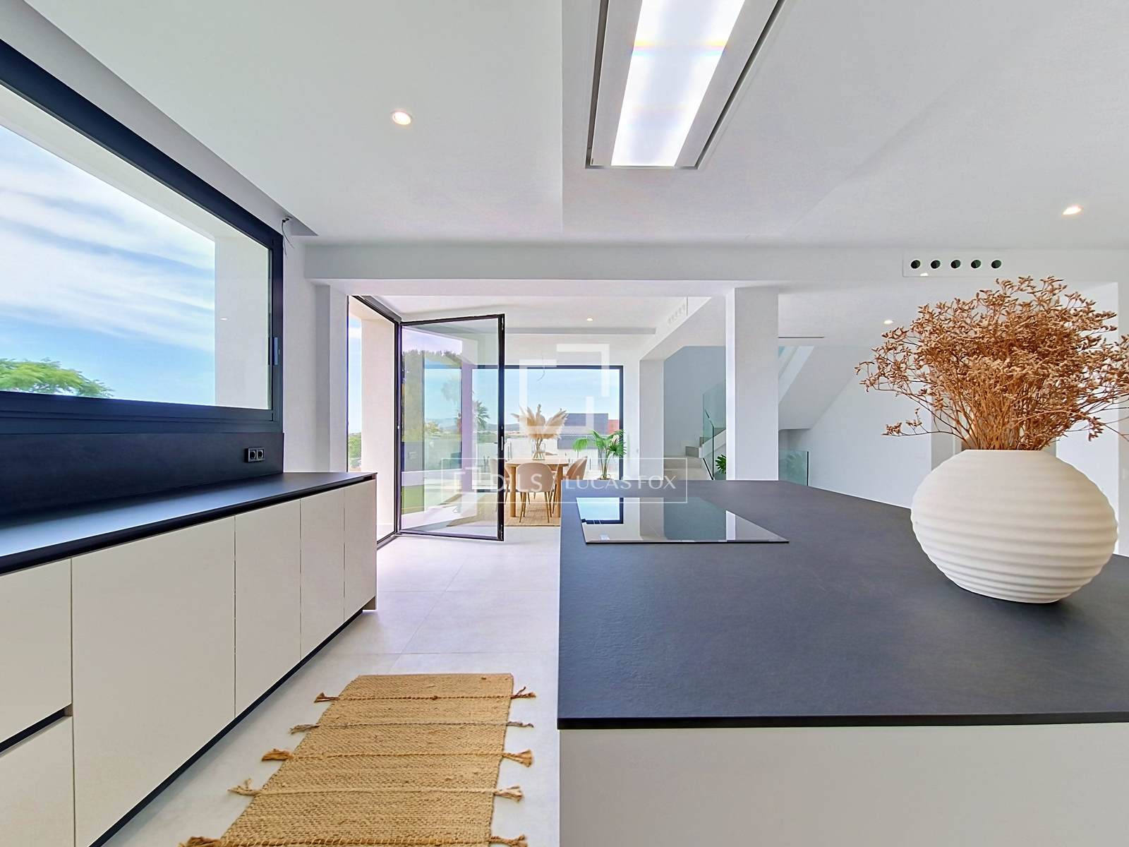 Villa in Vilanova i la Geltru, Barcelona, Spain 4 bedrooms, 380 sq.m. No. 192811
