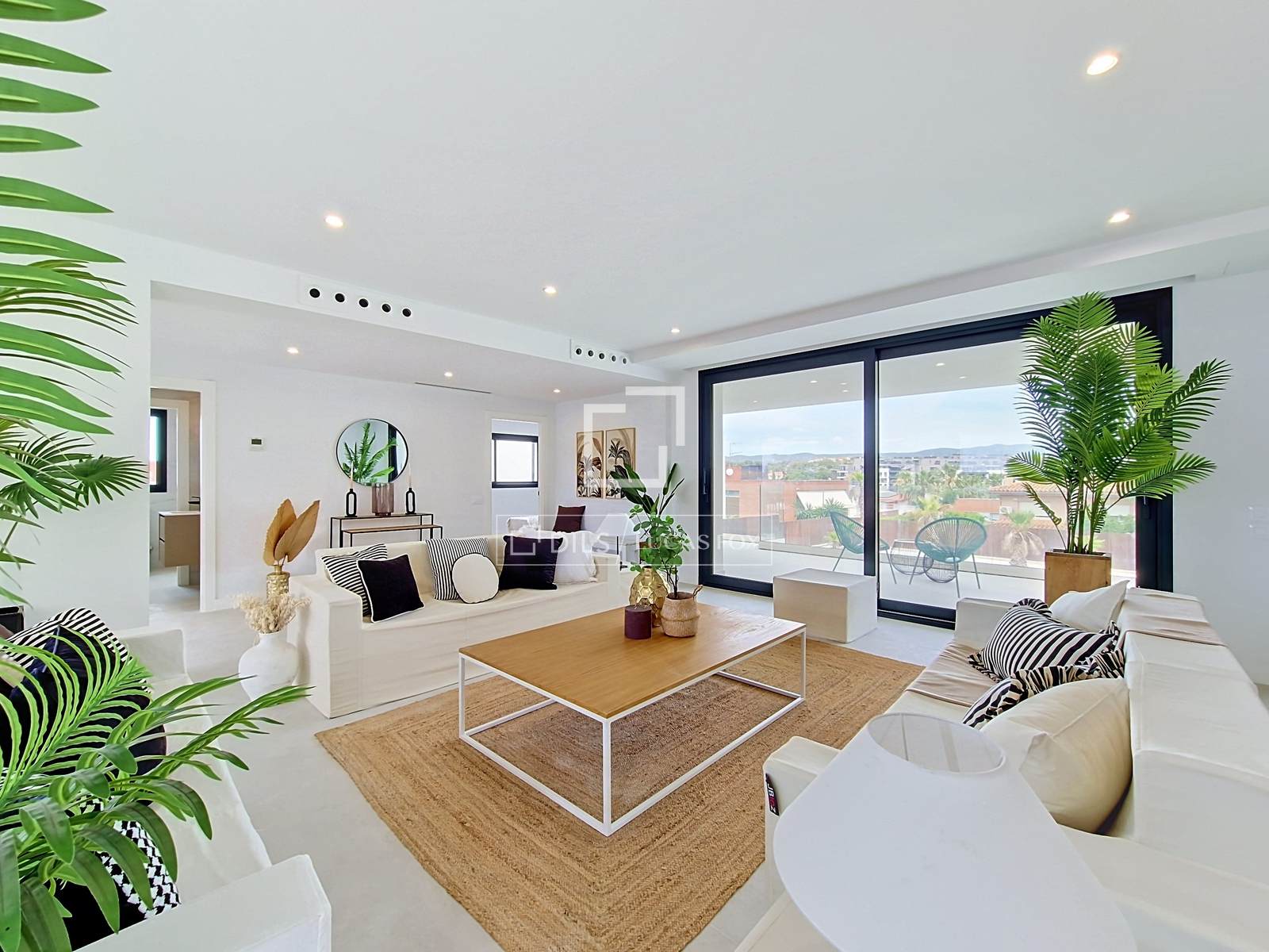Villa in Vilanova i la Geltru, Barcelona, Spain 4 bedrooms, 380 sq.m. No. 192811