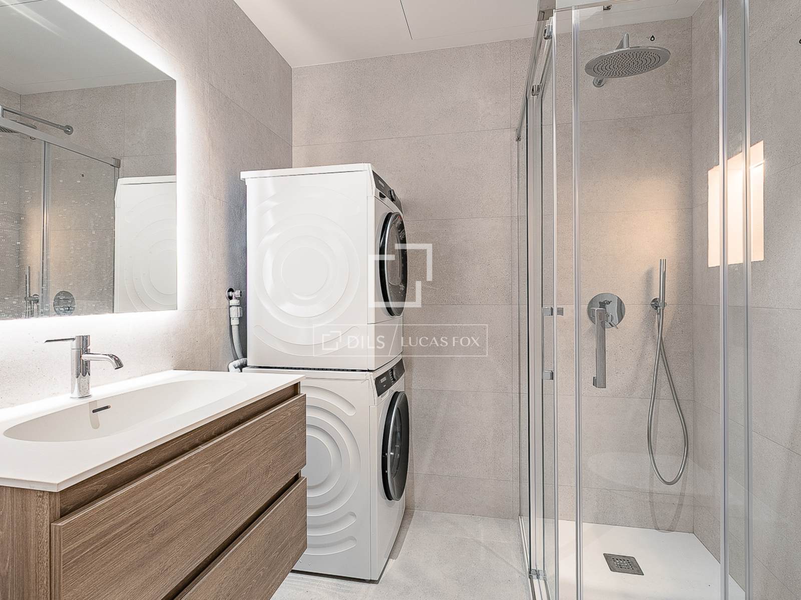Wohnung in Barcelona, Spanien 2 Schlafzimmer, 69 m2 Nr. 192808