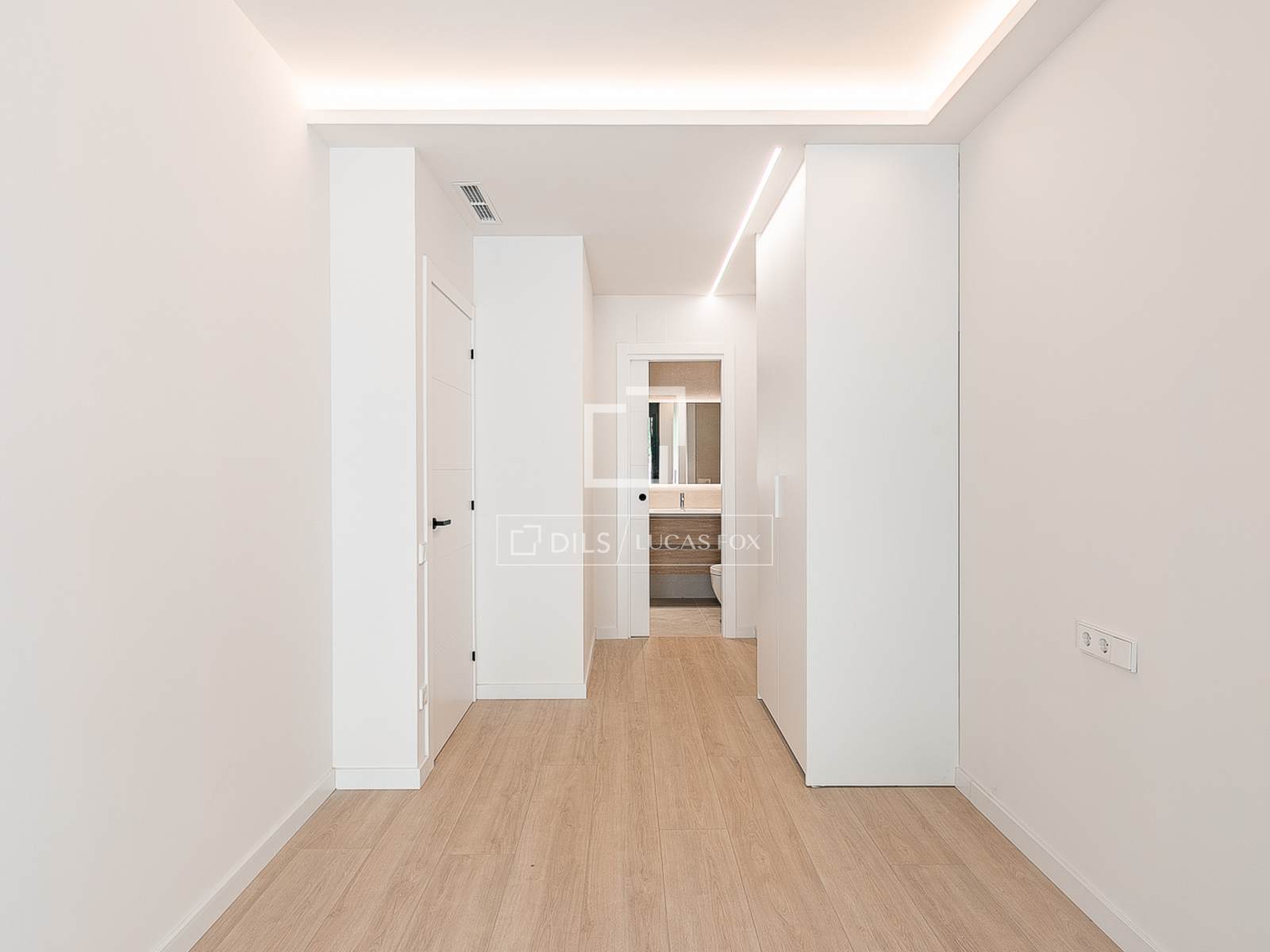 Wohnung in Barcelona, Spanien 2 Schlafzimmer, 69 m2 Nr. 192808
