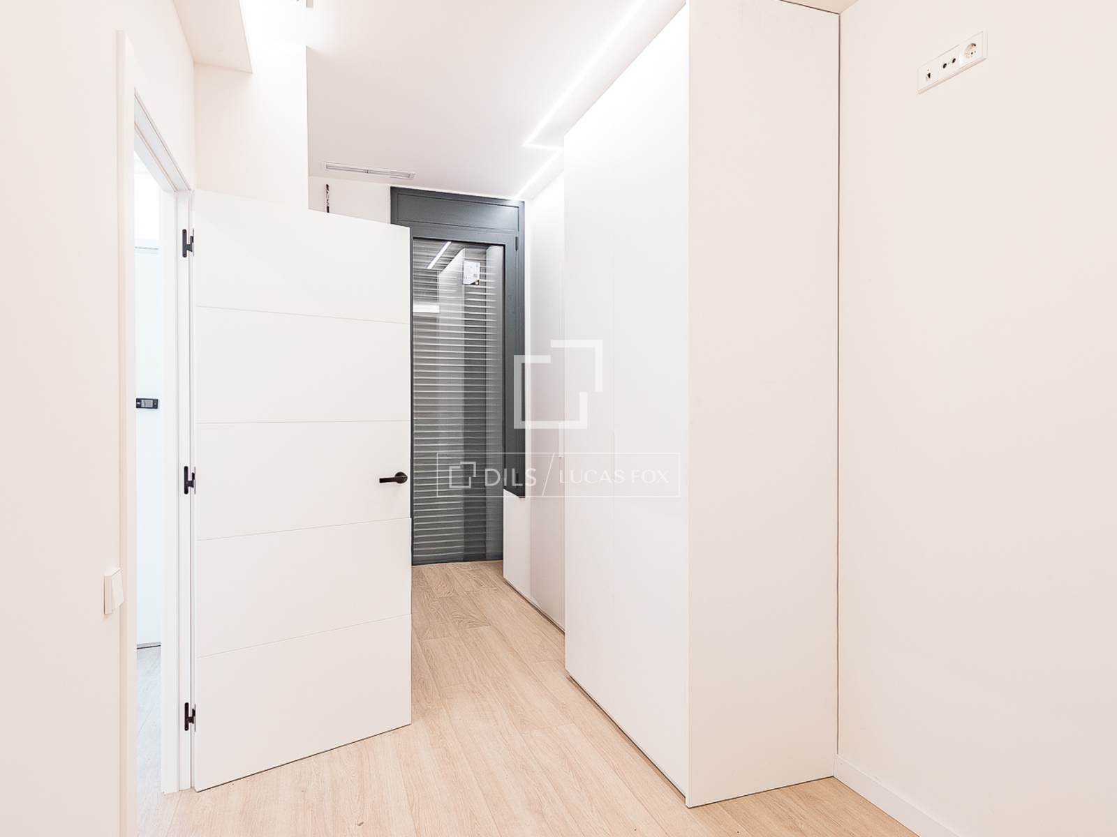 Wohnung in Barcelona, Spanien 2 Schlafzimmer, 69 m2 Nr. 192808