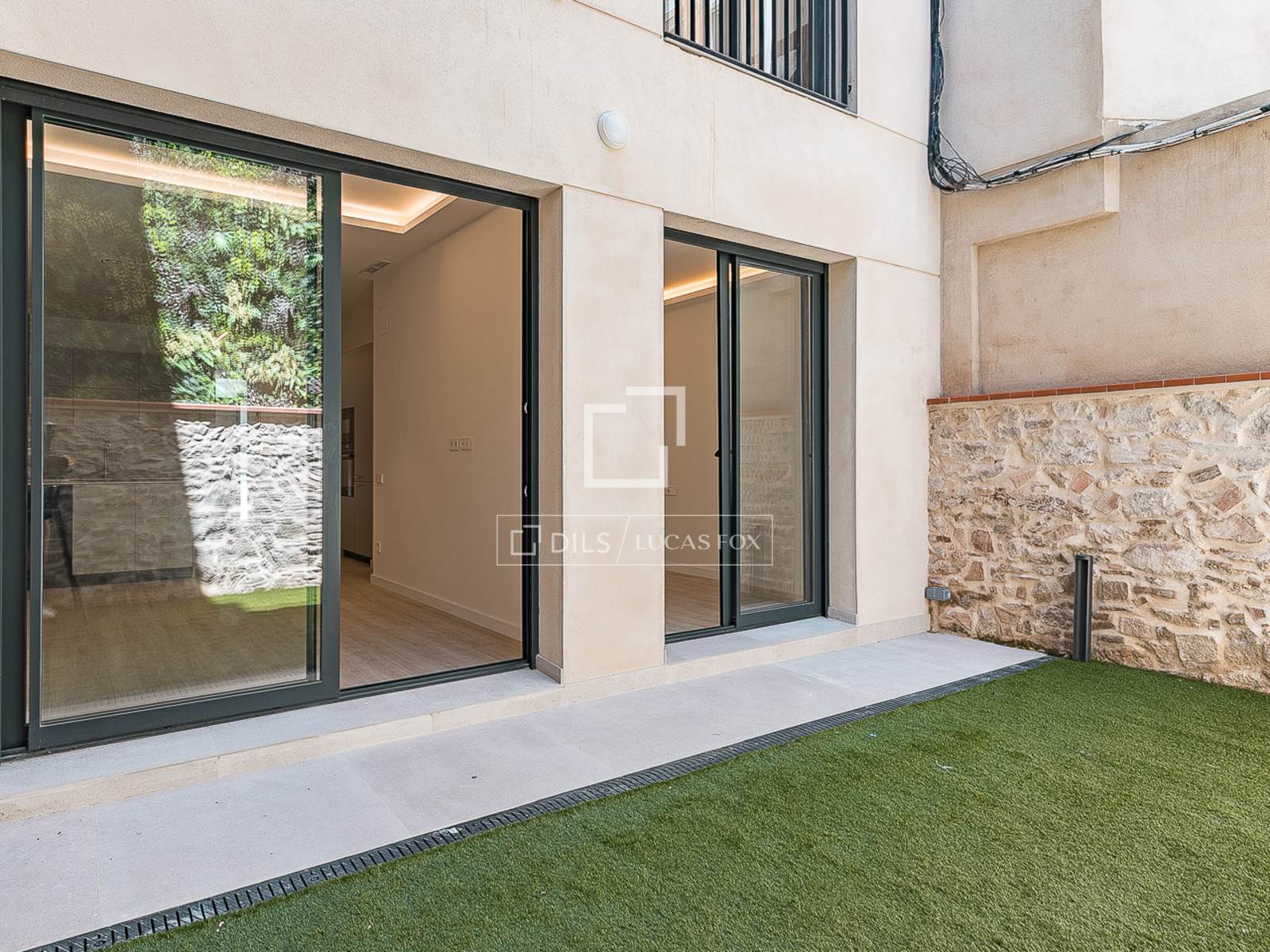Wohnung in Barcelona, Spanien 2 Schlafzimmer, 69 m2 Nr. 192808