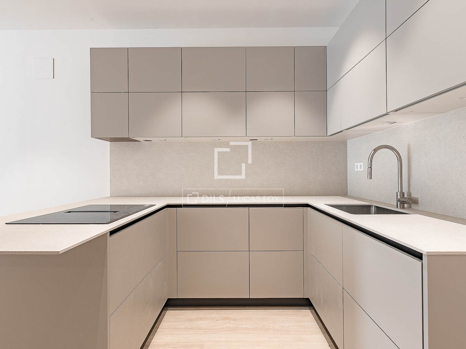 Wohnung in Barcelona, Spanien 2 Schlafzimmer, 69 m2 Nr. 192808
