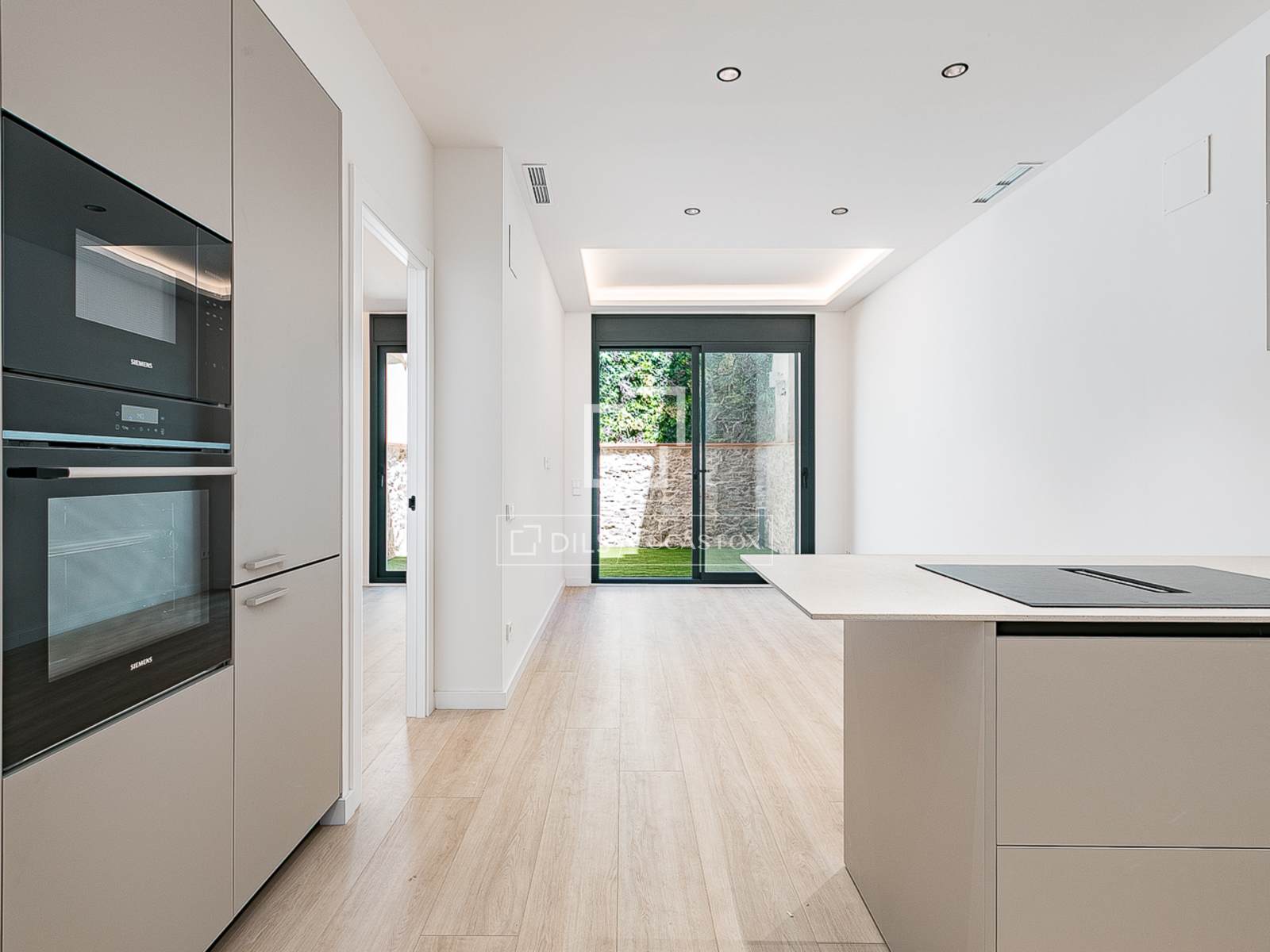 Wohnung in Barcelona, Spanien 2 Schlafzimmer, 69 m2 Nr. 192808