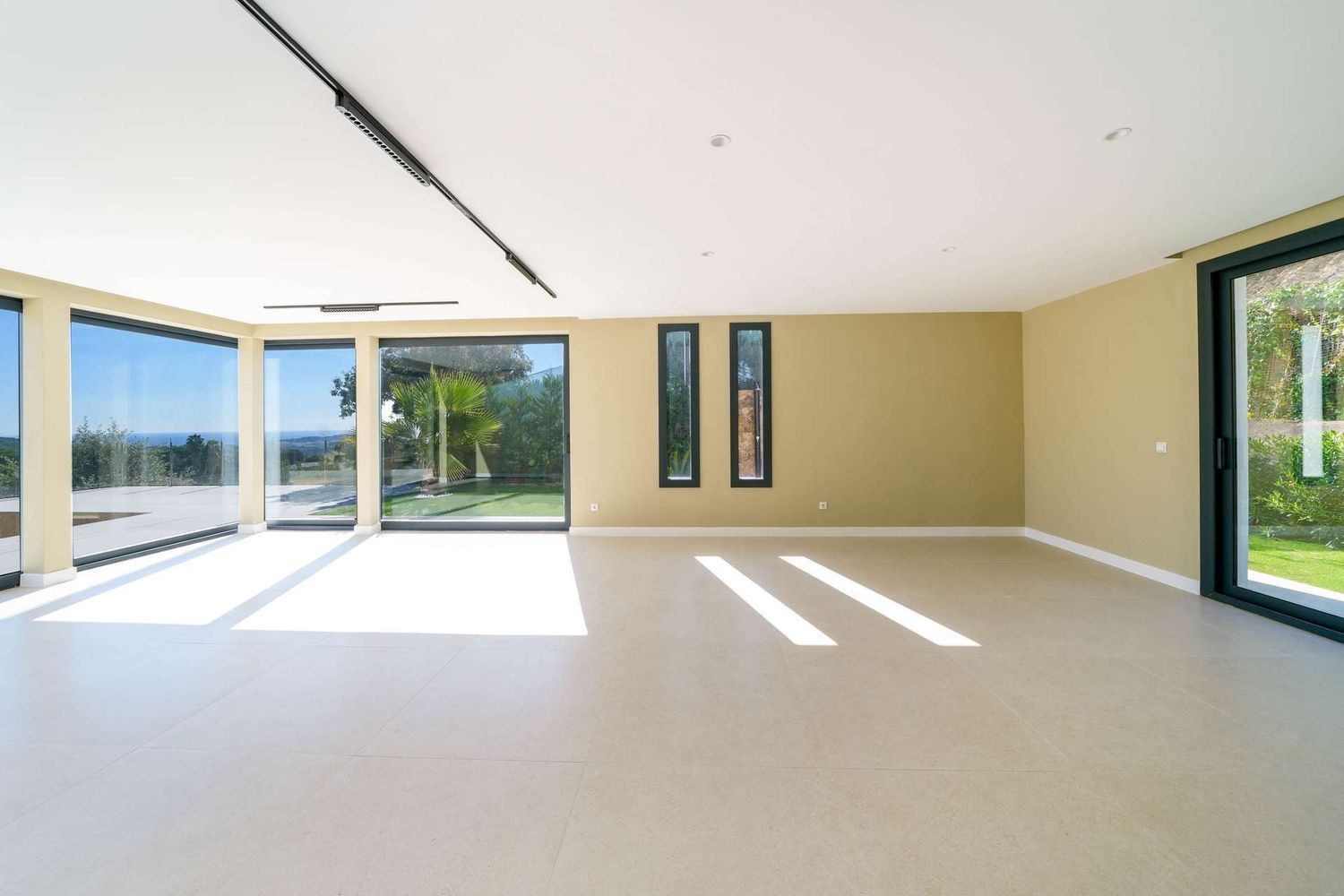 House in Lloret de Mar, Girona, Spanien 3 Schlafzimmer, 330 m2 Nr. 168472
