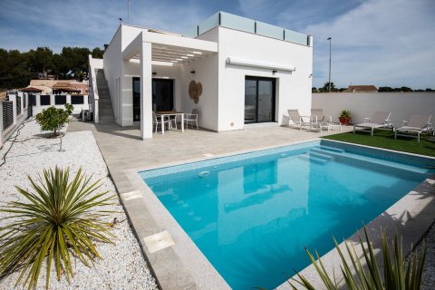 Villa in Pinar De Campoverde, Alicante, Spanien 2 Schlafzimmer, 108 m2 Nr. 136576