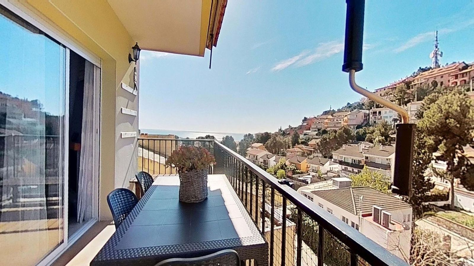 House in Calafell, Tarragona, Spain 4 bedrooms, 188 sq.m. No. 166750