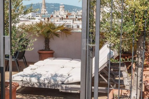 Appartamento a Barcelona, Spagna 3 camere da letto, 134 mq. N° 166752