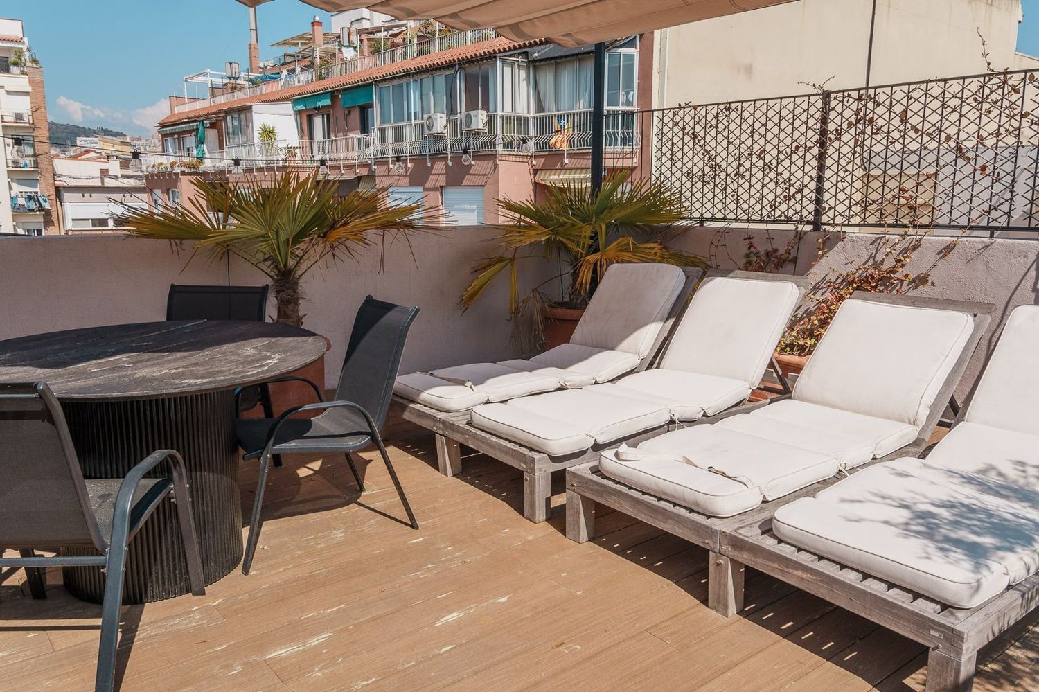 Huoneisto Barcelona, Espanja 3 makuuhuonetta, 134 m2 No. 166752