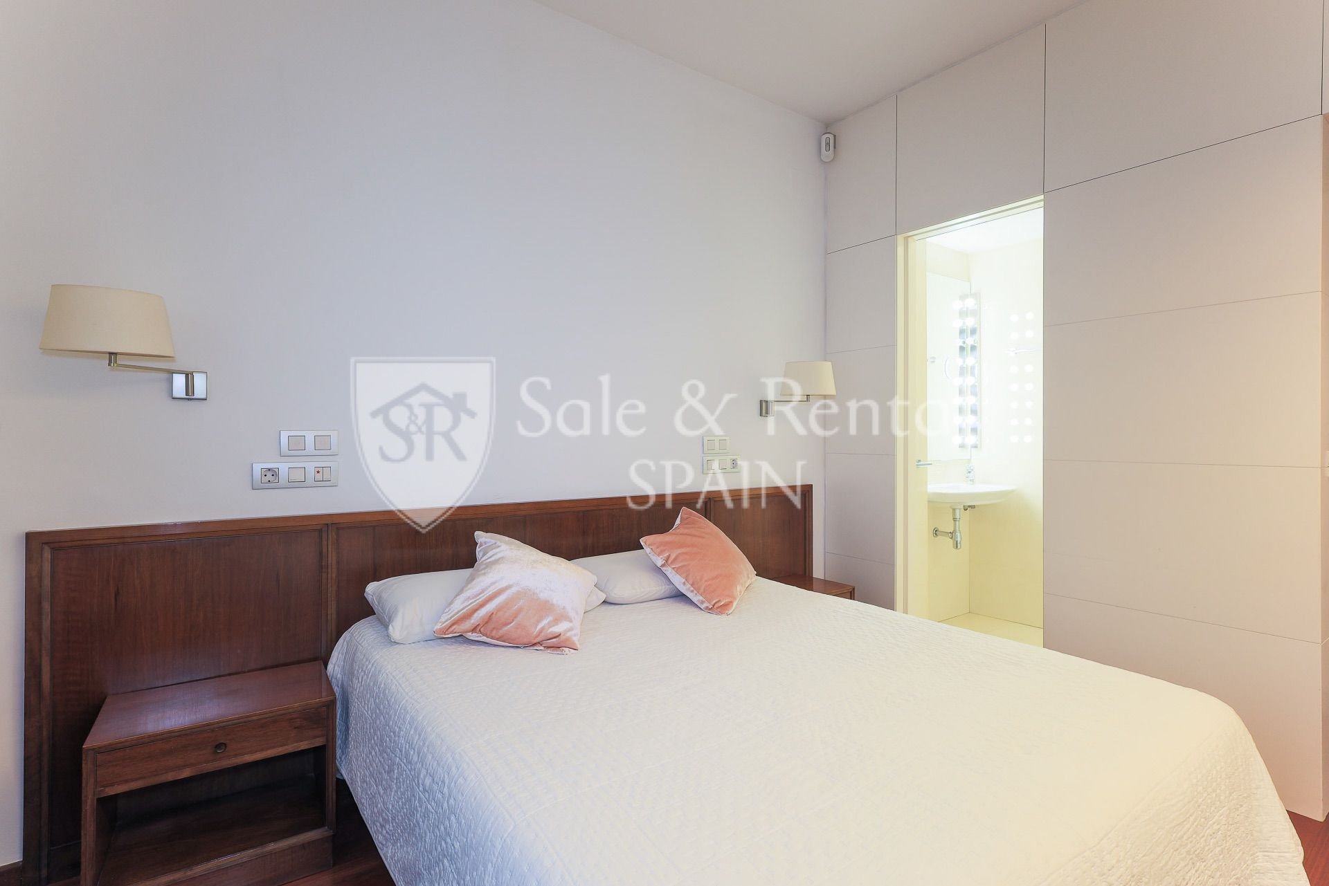 House in Barcelona, Spain 3 bedrooms, 111 sq.m. No. 166755