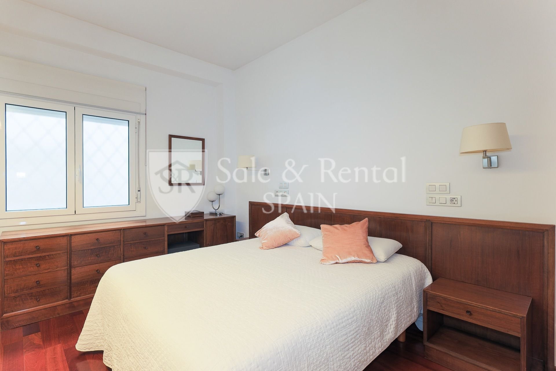 House in Barcelona, Spain 3 bedrooms, 111 sq.m. No. 166755