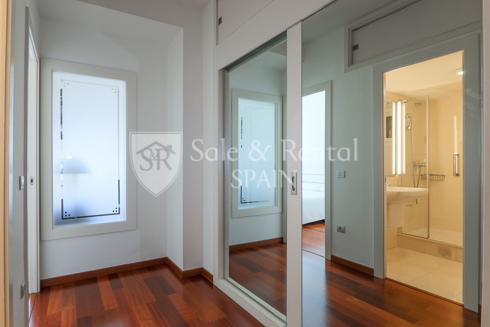 House in Barcelona, Spain 3 bedrooms, 111 sq.m. No. 166755