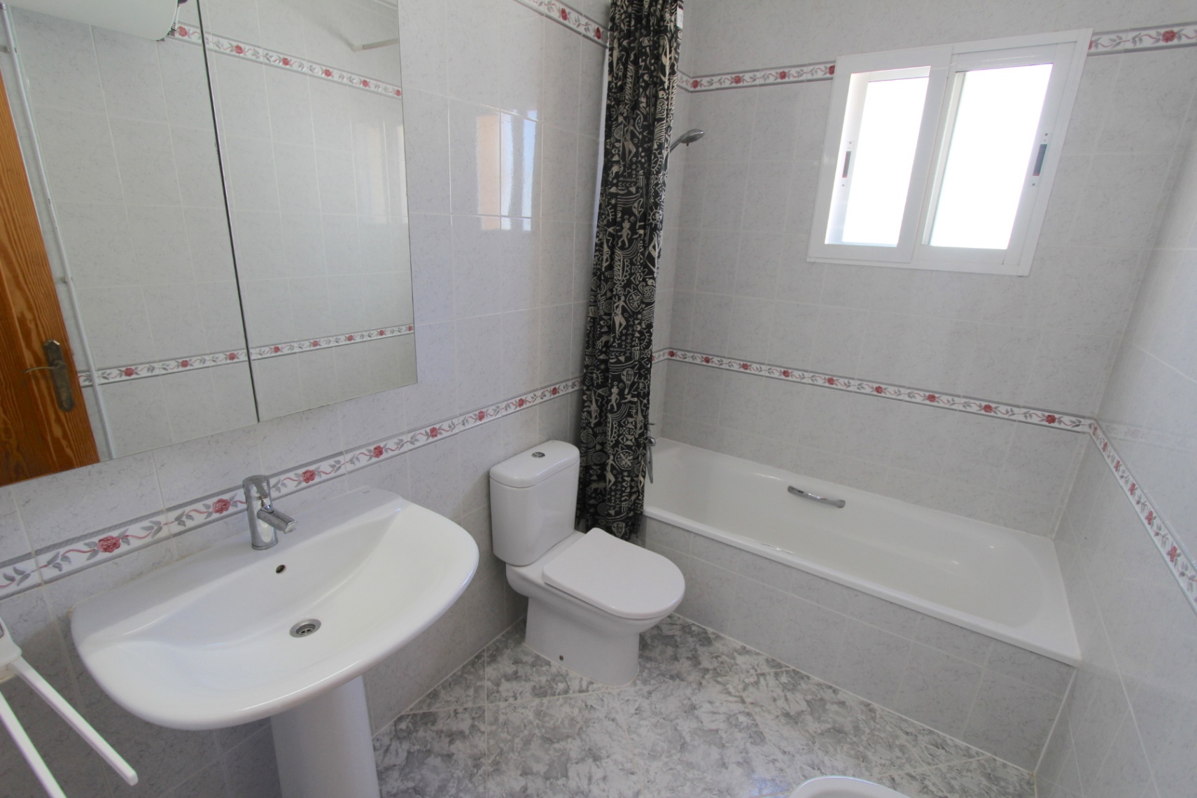 Villa i Calpe, Alicante, Spanien 4 sovrum, 238 kvm. Nr. 168645