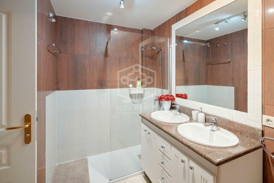Apartamento en Adeje, Tenerife, España 2 dormitorios, 193 m2 No. 168643