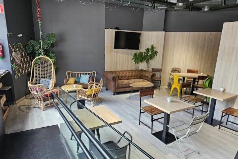 Commercial property in Principado De Andorra (Ninguna Poblacion Tiene C.P.), Lleida, Spain 155 sq.m. No. 186187