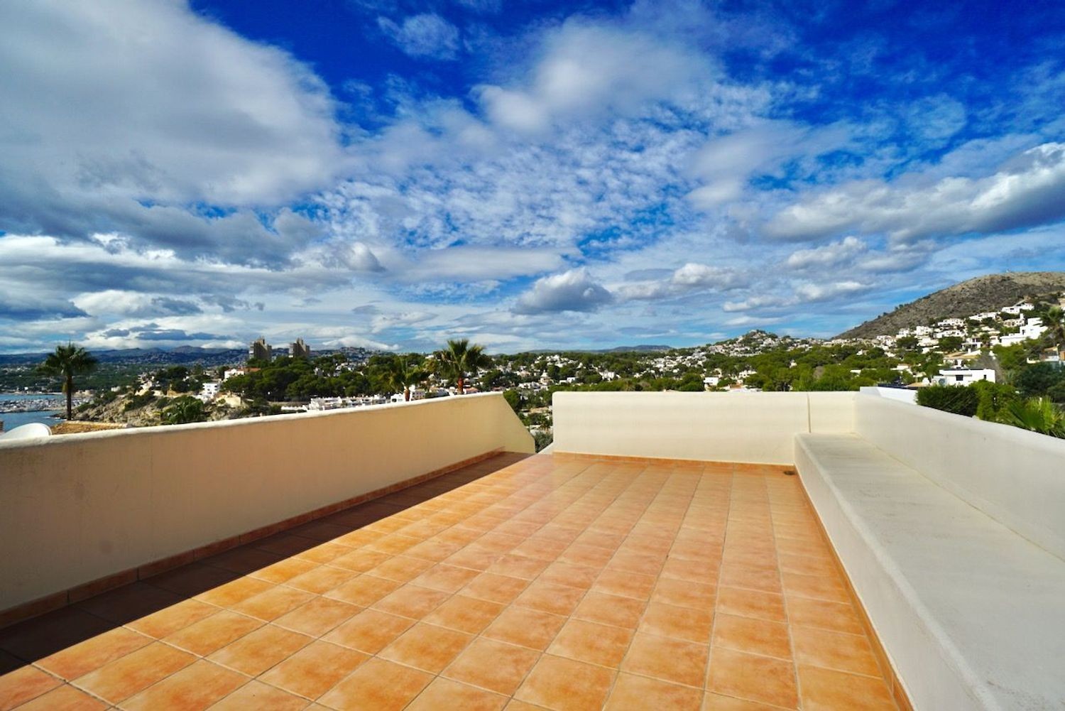 Villa in Moraira, Alicante, Spain 4 bedrooms, 265 sq.m. No. 180784