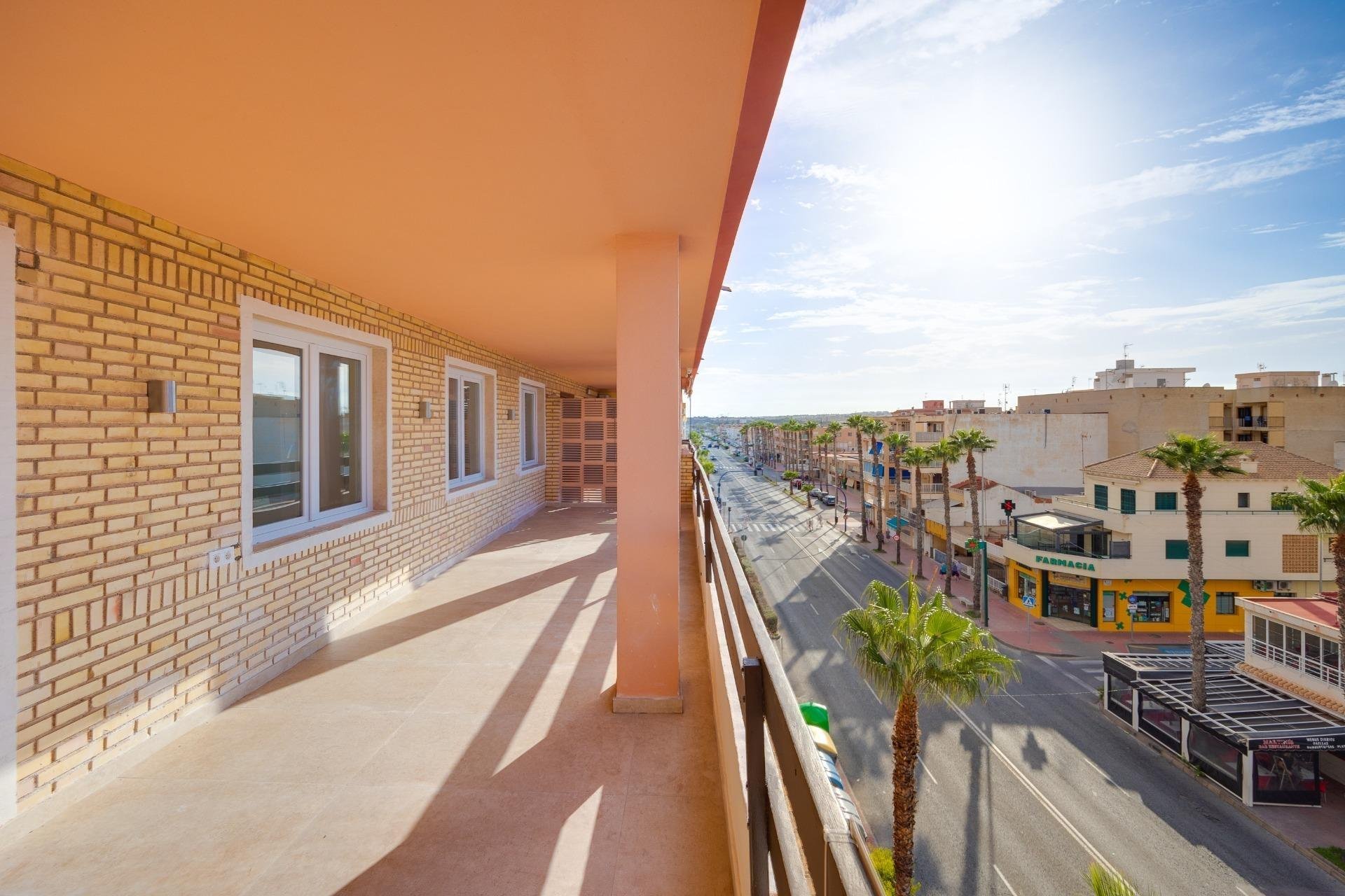 Dzīvoklis Torrevieja, Alicante, Spānijā 3 istabas, 102 m2 Nr. 165755