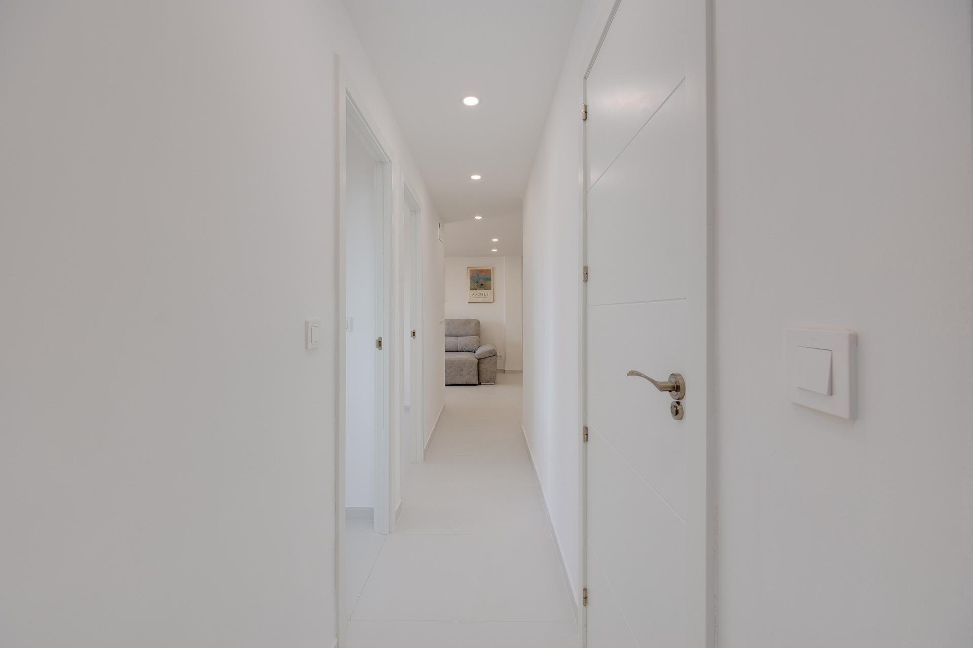 Dzīvoklis Torrevieja, Alicante, Spānijā 3 istabas, 102 m2 Nr. 165755