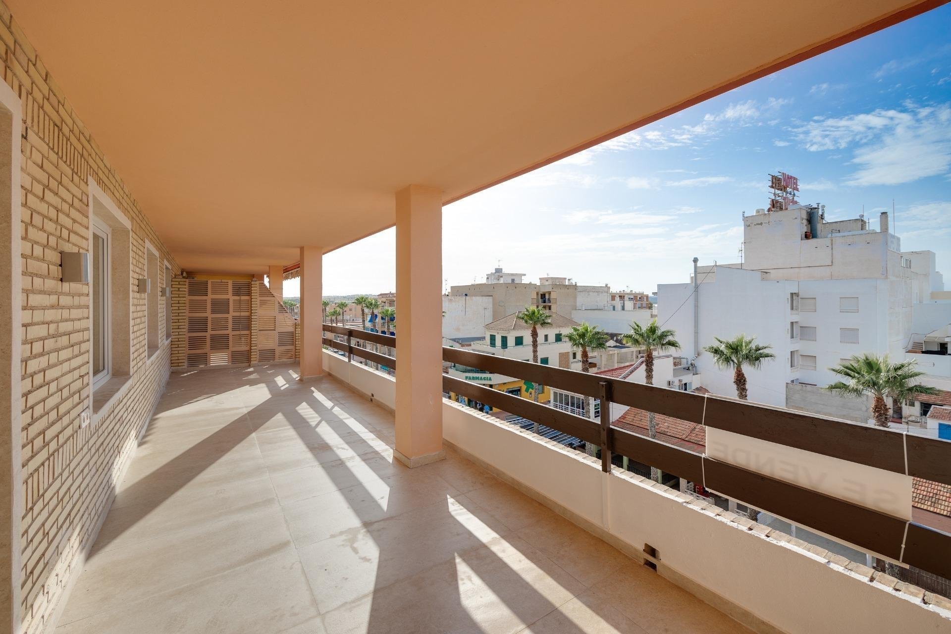 Dzīvoklis Torrevieja, Alicante, Spānijā 3 istabas, 102 m2 Nr. 165755