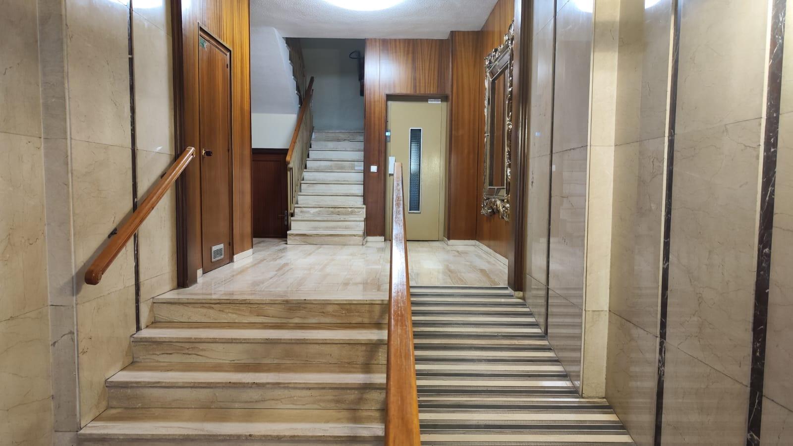 Liikekiinteistö Alicante, Espanja 560 m2 No. 165756