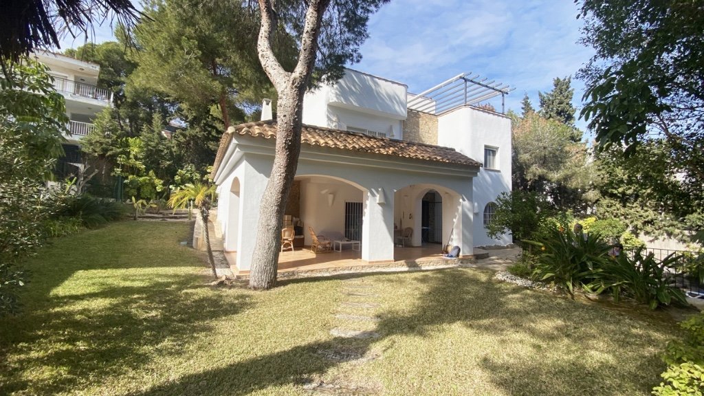 Вилла в Дехеса де Кампоамор, Аликанте, Испания 5 спален, 247м2 №144969