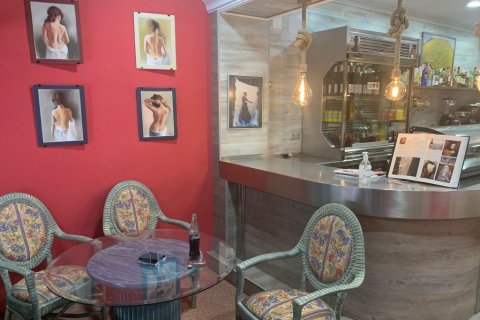 Propiedad comercial en Alicante, España 101 m2 No. 144971