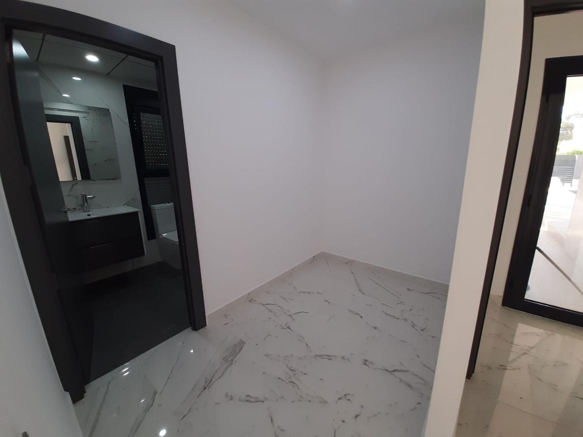 Villa à Alicante, Espagne 4 chambres, 235 m2 No. 112941