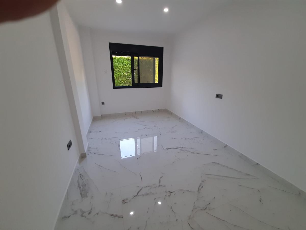 Villa à Alicante, Espagne 4 chambres, 235 m2 No. 112941