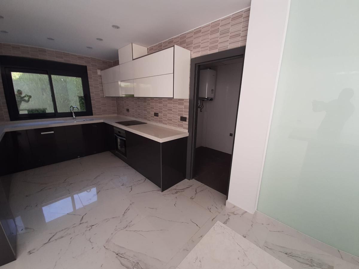 Villa à Alicante, Espagne 4 chambres, 235 m2 No. 112941