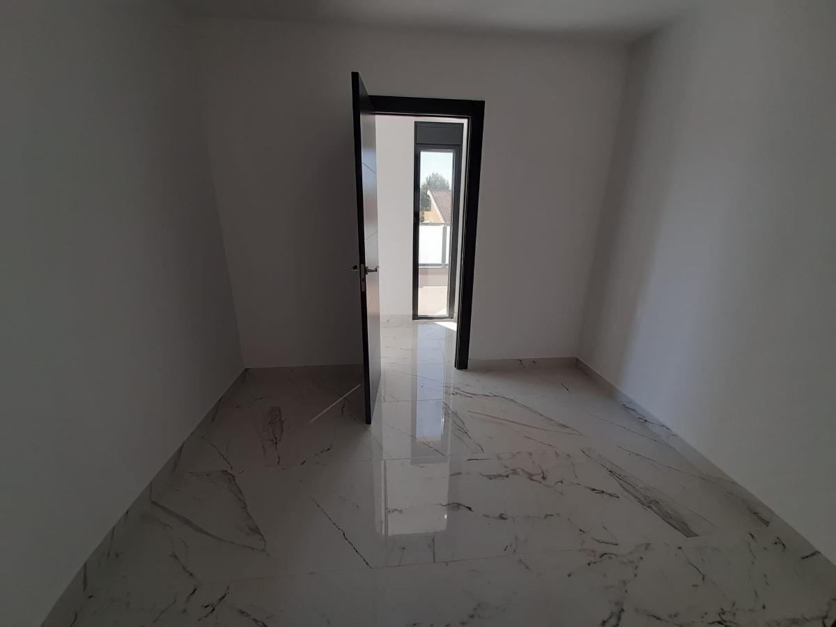 Villa à Alicante, Espagne 4 chambres, 235 m2 No. 112941