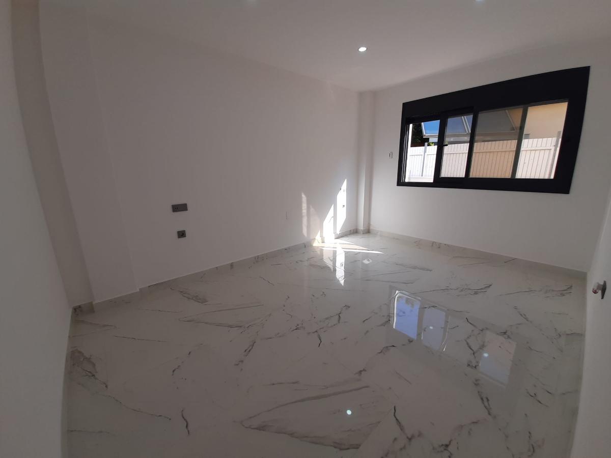Villa à Alicante, Espagne 4 chambres, 235 m2 No. 112941