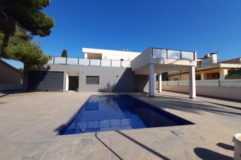 Villa in Alicante, Spanien 4 Schlafzimmer, 235 m2 Nr. 112941