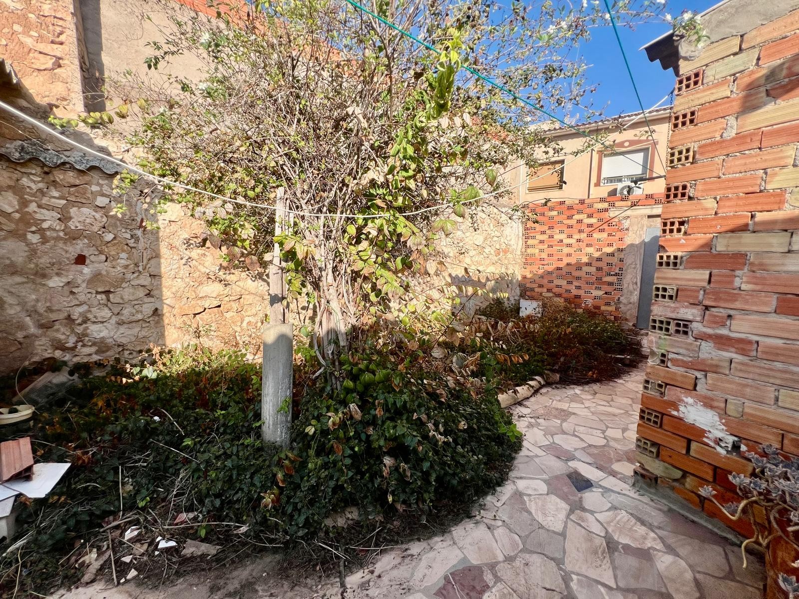 Radhus i Pinoso, Alicante, Spanien 6 sovrum, 260 kvm. Nr. 140305