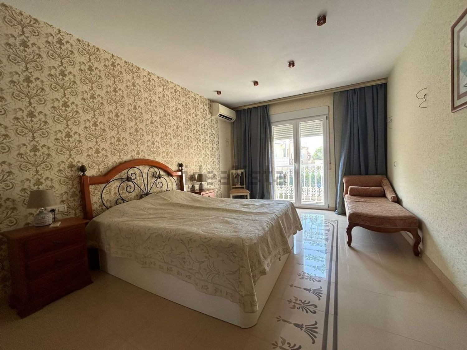 Villa à Guardamar del Segura, Alicante, Espagne 5 chambres, 216 m2 No. 196333