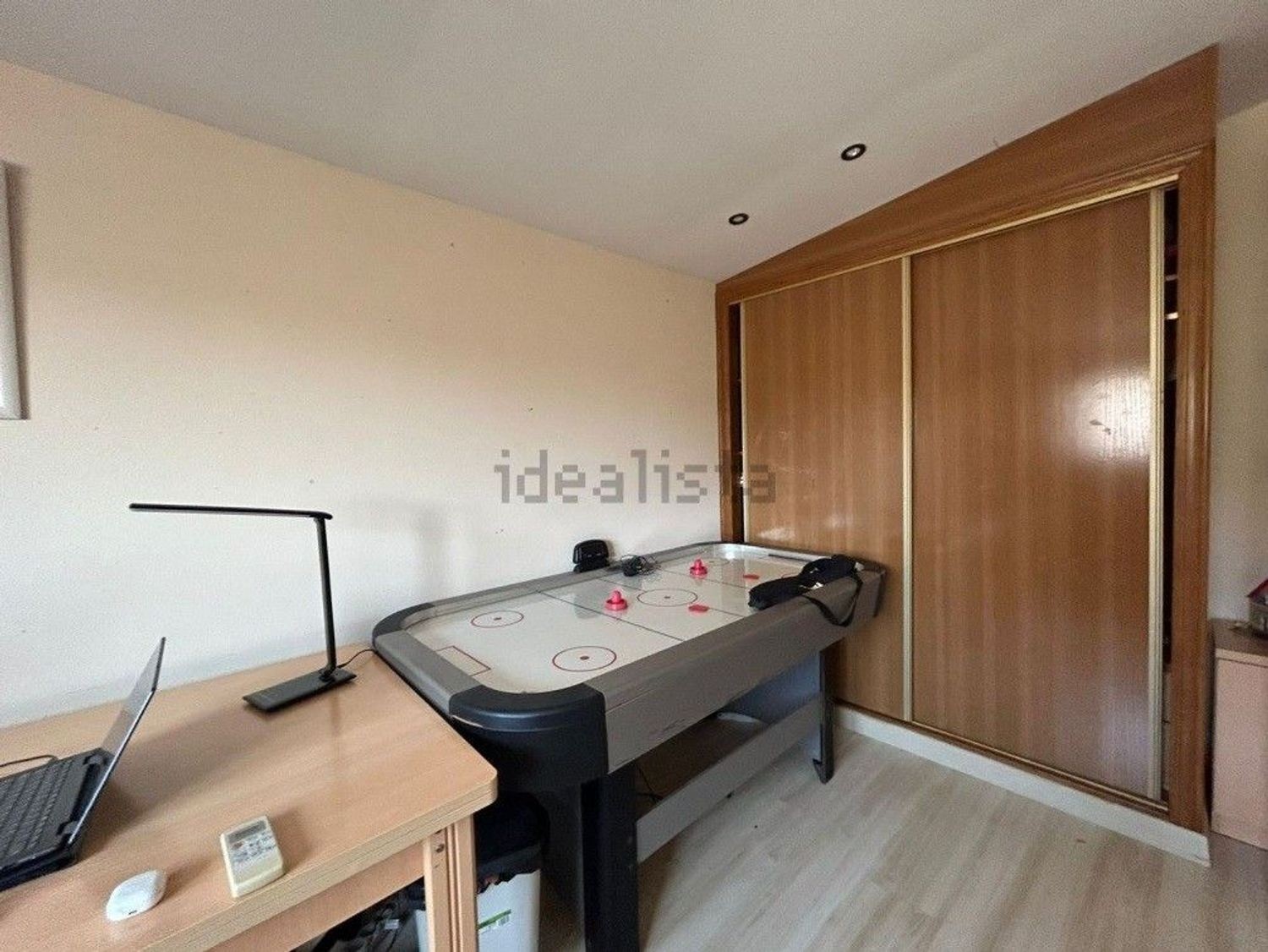 Villa à Guardamar del Segura, Alicante, Espagne 5 chambres, 216 m2 No. 196333